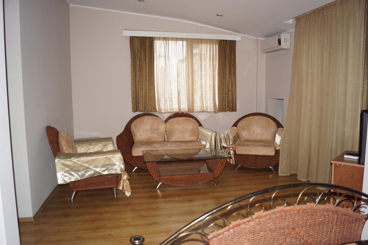 Iar Hotel Batumi Exterior photo